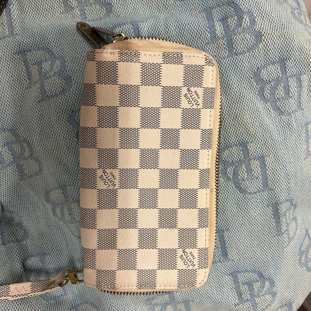 Louis Vuitton Wallet
